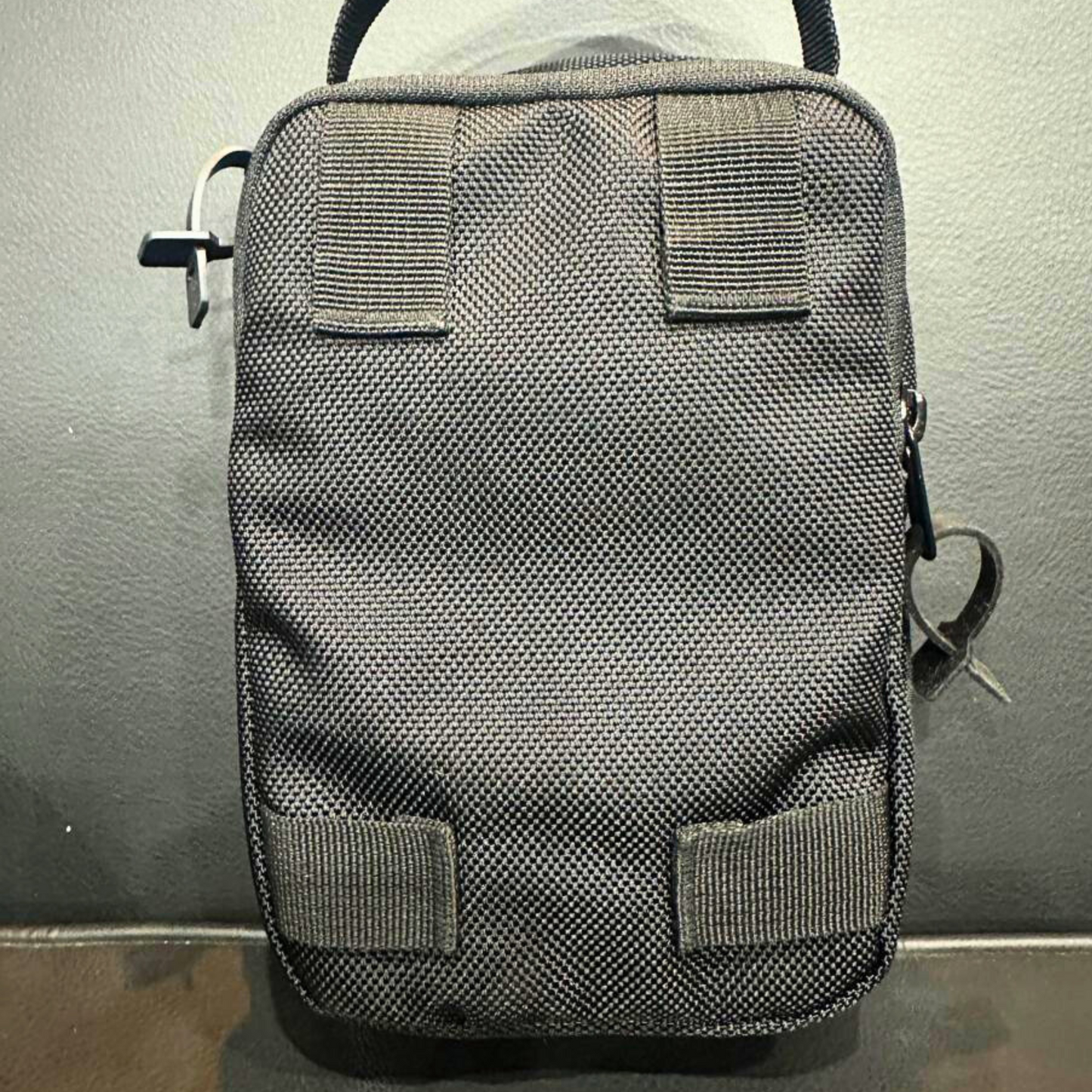 ThruxMagSelfie Bolso Magnético ideal para grabaciones en gym, aventuras al aire libre.