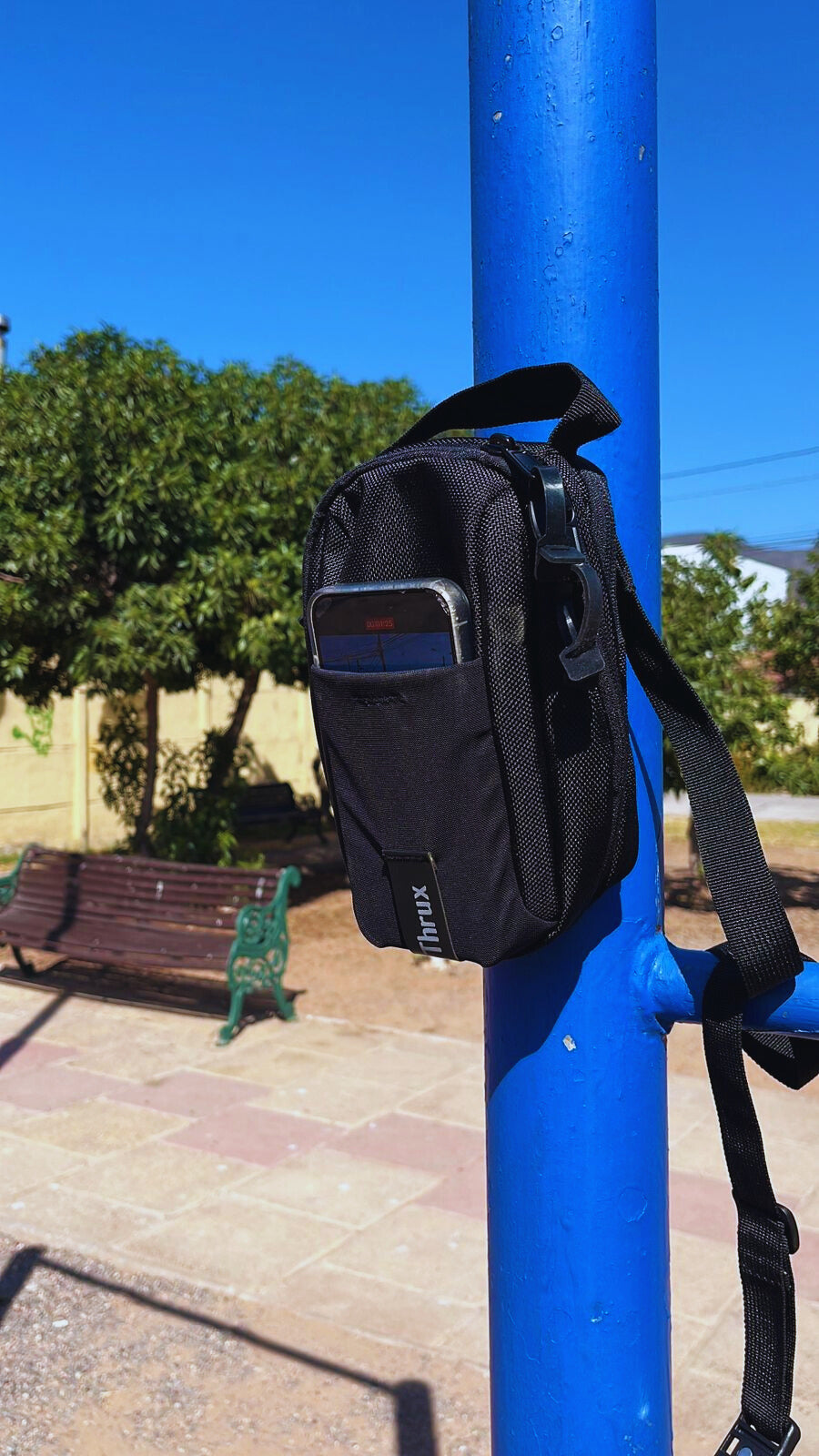 ThruxMagSelfie Bolso Magnético ideal para grabaciones en gym, aventuras al aire libre.